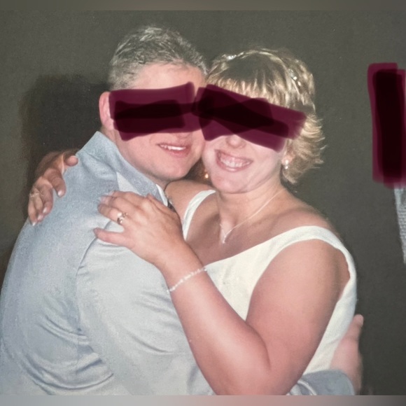 🤍💍👰🏼‍♀️Monique Bridal Wedding Dress AND Veil - Dry Cleaned and preserved - Picture 13 of 15